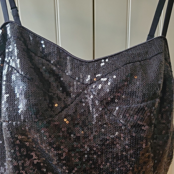 Sequin top Le Chateau - Picture 2 of 8